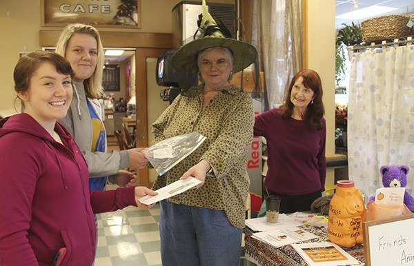 Paislee Gilstrap and Alexis Leons present Teresa Jennings and Sharon Mills