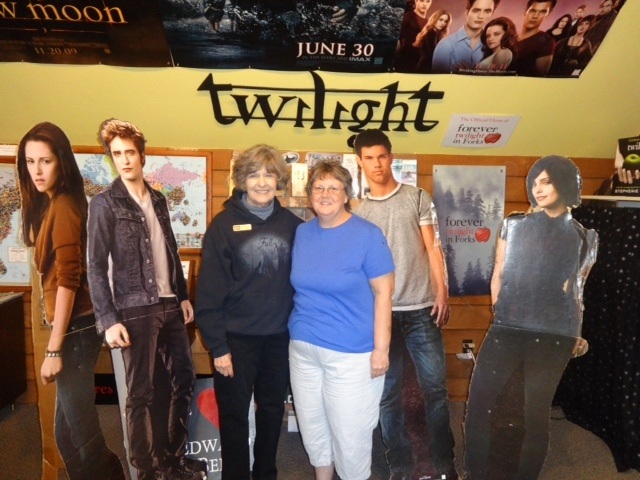 Marcia Yanish with Betsy Davis and the Twilight cast at the Forks Visitor Center.
