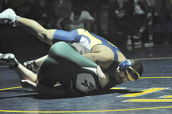 Eden Cisneros pinned Jaymison Moreison. Photos Lonnie Archibald