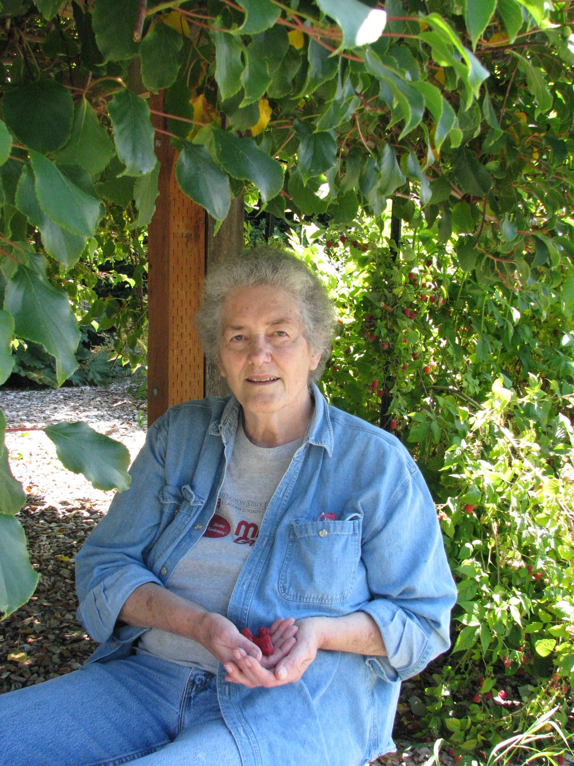 Veteran Master Gardener Muriel Nesbitt will present “Permaculture Garden Principles” at noon, Thursday, Aug. 8, in the county commissioners meeting room of the Clallam County Courthouse, 223 E. Fourth Street, Port Angeles. The presentation is part of the Green Thumb Brown Garden Tips educational series sponsored by the WSU Clallam County Master Gardeners on the second and fourth Thursday of each month. Photo by Amanda Rosenberg