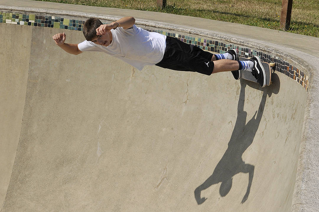 Justin Wasankari demonstrates the meaning of centrifugal force as he races horizontally around the top of the skate bowl.