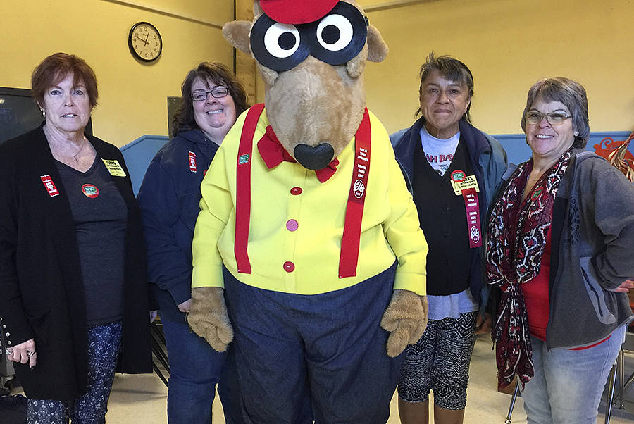 Forks Elks 2524 and Emblem Club 488 celebrate Red Ribbon Week Forks