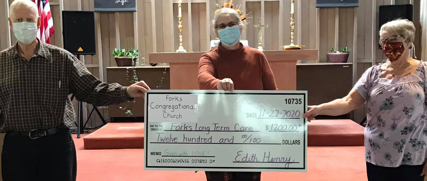 The Congregational Church recently took up an offering to help provide funds for stocking stuffers for residents at FCH Long Term Care. They raised $1,200! Seen here with the ‘Big Check’ are Vern Farrell, Dawn Harris, and Edith Henry.