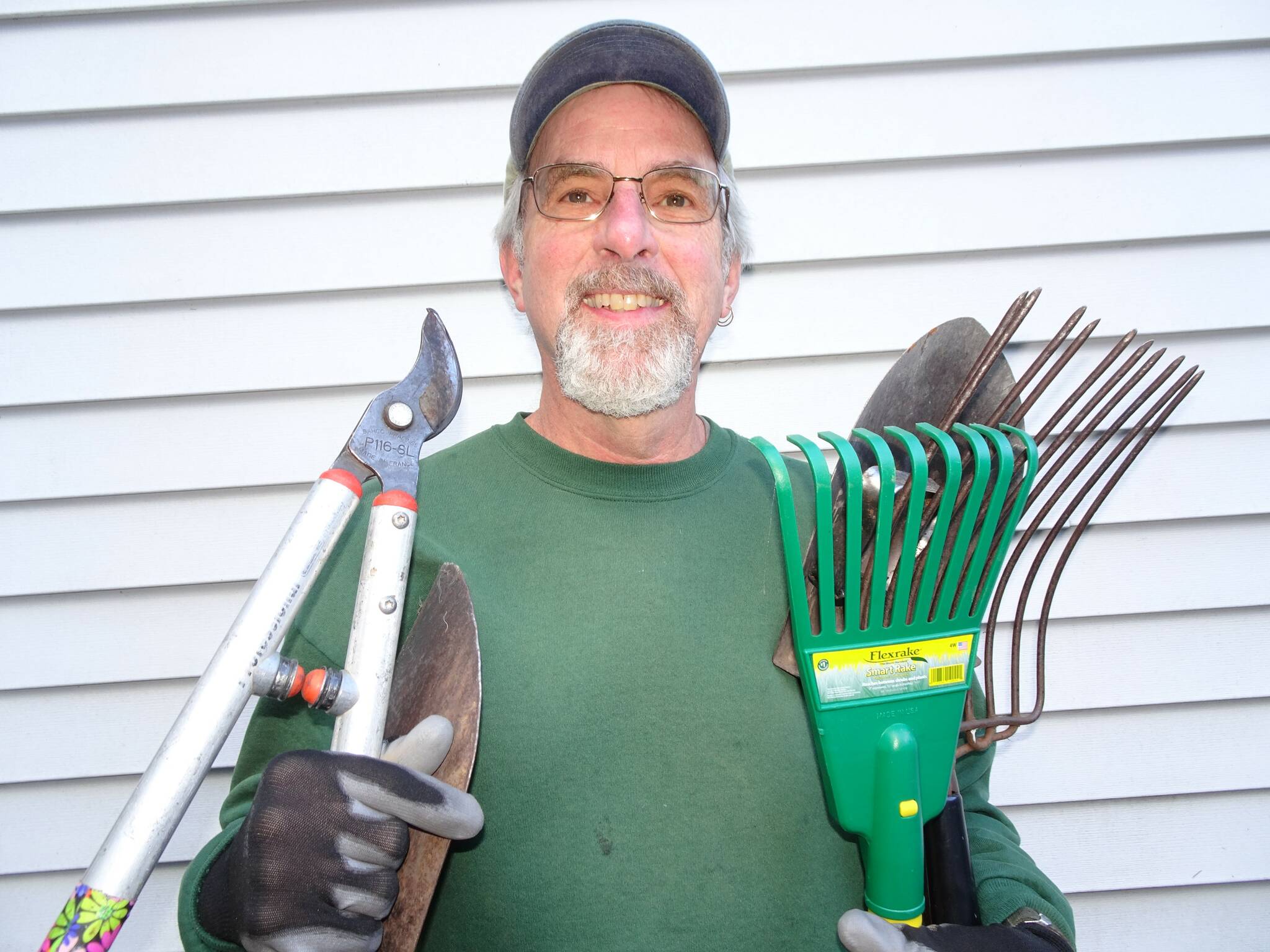 Learn about purchasing and caring for gardening tools from Master Gardener and active PlantAmnesty volunteer, Keith Dekker, via his Zoom lecture, Thursday, December 9th from noon to 1:00 pm. Photo Credit: Keith Dekker