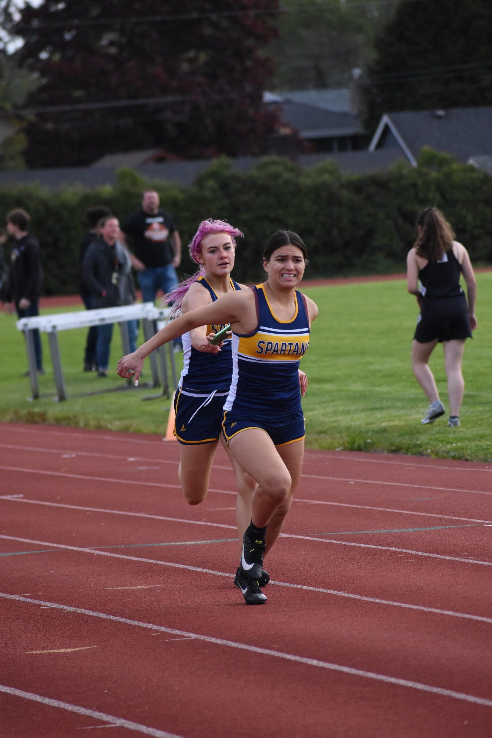 Emery Damron and Candida-Rose Sandoval 4x200