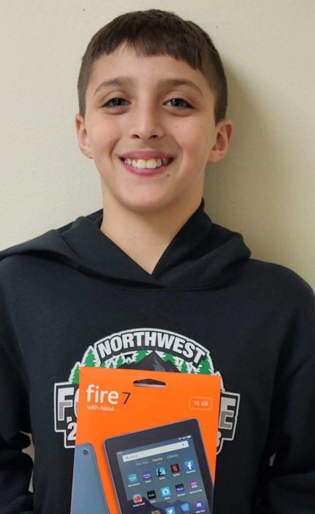 Forks Middle School Kindle Winners of the Quarter Forks Forum