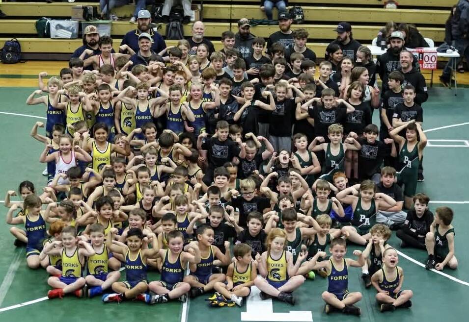 Photo Port Angeles Wrestling
Forks and Port Angeles wrestler at Battle of the Hatchet 2026.