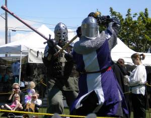 Maypole fighting!