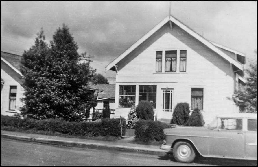 Dr. Meyers house and clinic on Spartan Ave. in the 1950s. Photos Bert Fletcher Collection