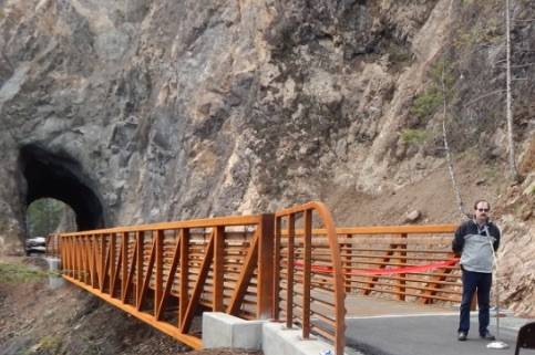 Clallam County District 3 Commissioner Bill Peach speaks to the small group of ODT supporters, partners in the project, and media prior to the ribbon-cutting. Photo Christi Baron