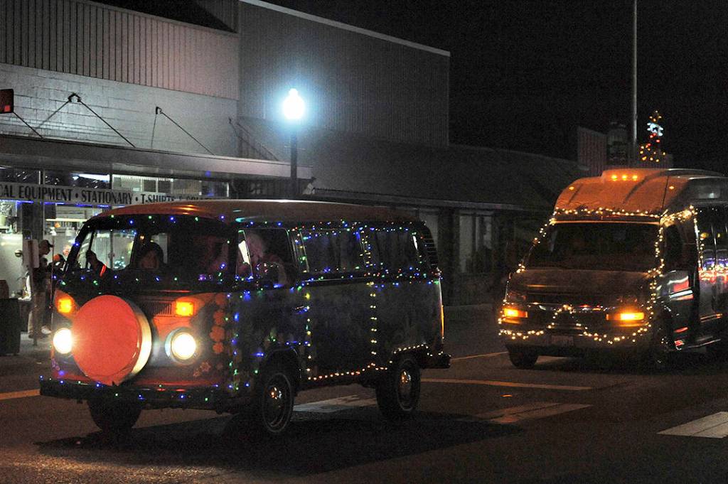 Bob McIntyre lit up the Shutterbug mobile photo booth and participated in the parade this year, thanks Bob!