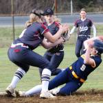 Forks Reagan Dunn was safe at second.