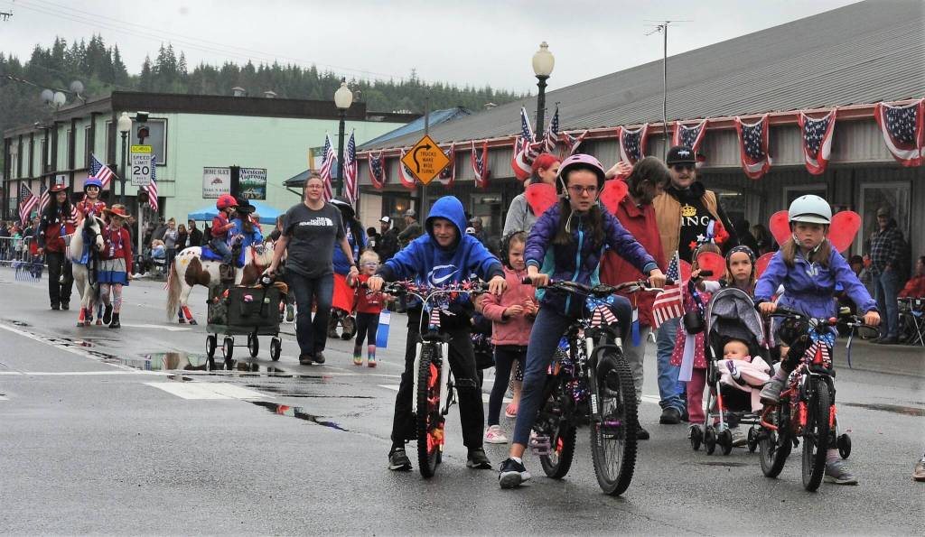 The one chance you get to ride your bike down the middle of Mainstreet! Participate in the Kiddies Parade.