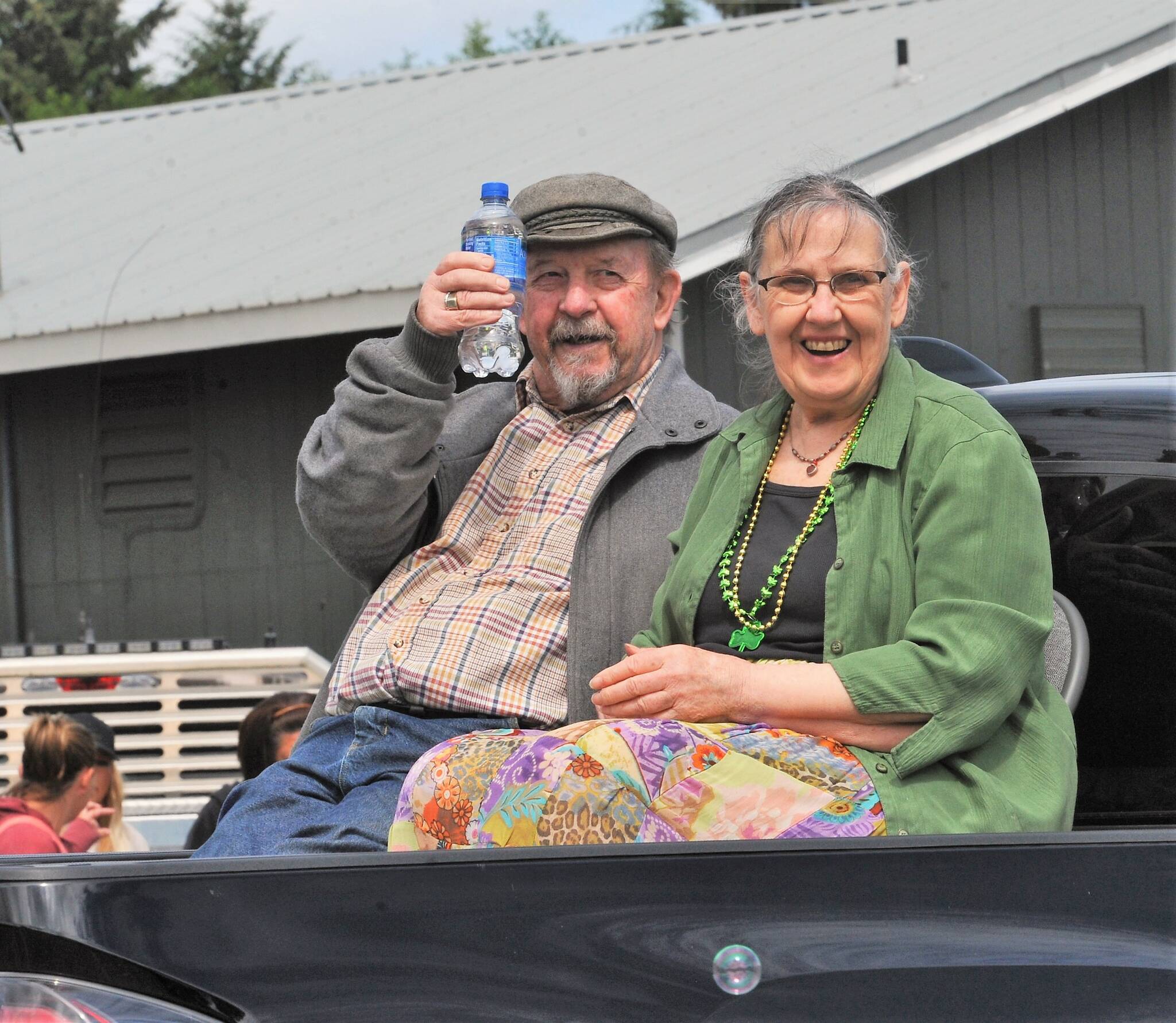 Thank you to Sunset West Co-ops Jane and Terry from 2007 to 2022. Photo by Lonnie Archibald