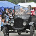 The Grand Marshal for the parade was Linda Hopper, with Rick Reeves as her driver. Photo by Lonnie Archibald