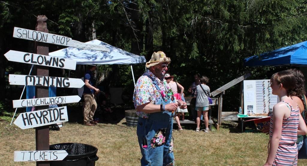 The clowns were back …a signpost directed Hoedowners to the various activities.
