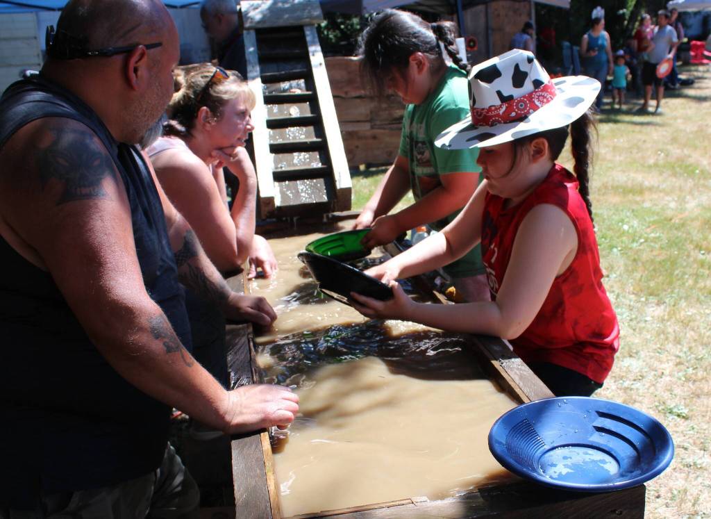 The coolest spot …well at least with some cool water, was the mining activity.