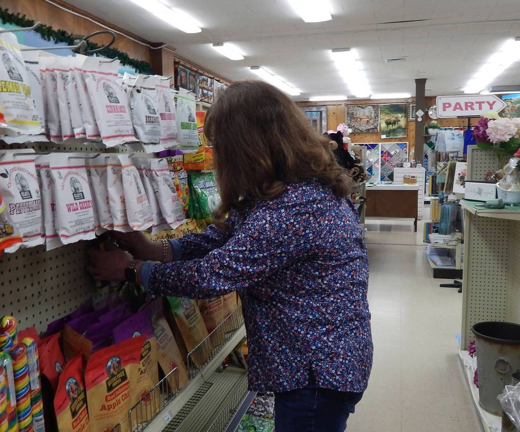 Chinook Pharmacy - Unidentifed clerk