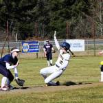 Chloe Gaydeski steals second.