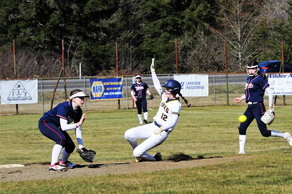 Chloe Gaydeski steals second.