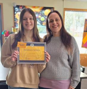 Lillyn Shotwell and her mom Shawna.