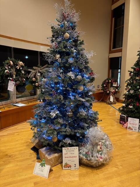 Most Contemporary: Winter Wonderland
Sponsored by: DK BBQ
Decorated by Amy Ruble