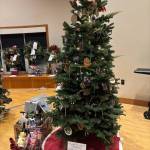 Most Imaginative: Theres No Place Like Forks for the Holidays
Sponsored by Forks Outfitters
Decorated by Sarah Lee and Andrea Pederson