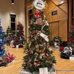 Chairs Choice: Ill be Home Baking
Sponsored by the Woodland Inns
Decorated by Starla Daman