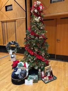 Best in Show: Hometown Timber
Sponsored by Bug N Bufs Espresso
Decorated by Shauna Peters and Jessi Olson