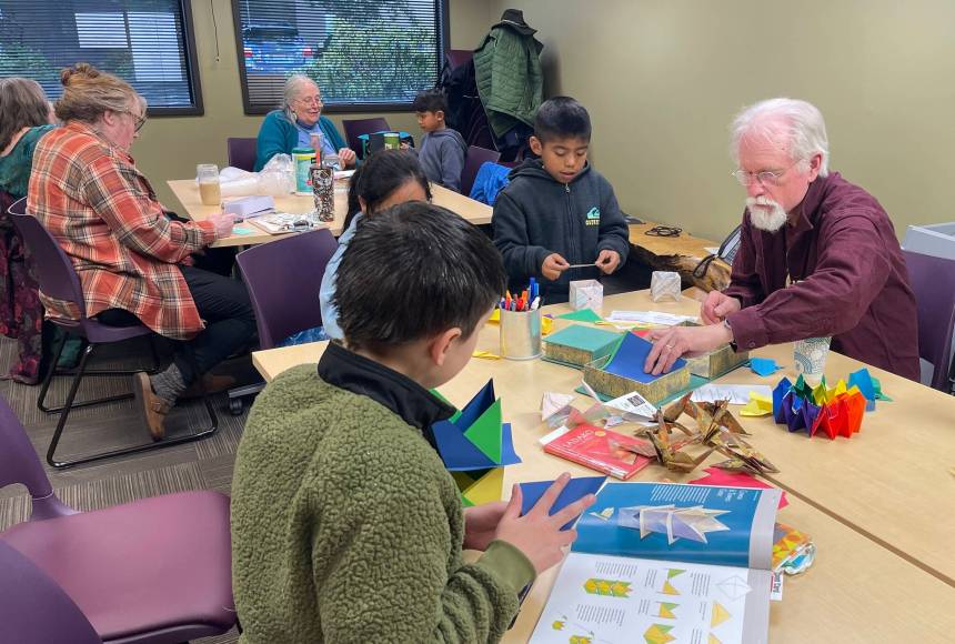 <p>Rainforest Council for the Arts took over the Forks Library on Saturday and local artsists and crafters offered up a variety of things they worked on in the month of January. In addition to the display out front, and fresh off their crane-making fun, the Hunters were set up in the Klahn room at the Library on Saturday helping kids and some adults do some fun crafts. </p>
                                <p>Photos Christi Baron</p>