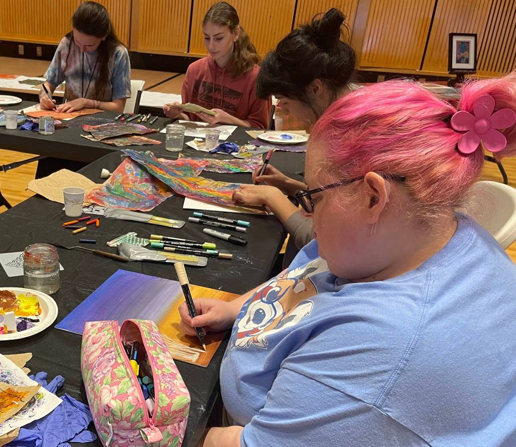 Photo Christi Baron
Creative activities took place Friday through Sunday at the Rainforest Arts Center; painting, music, entertainment, and more were offered up. The event was sponsored by the Rainforest Council for the Arts.