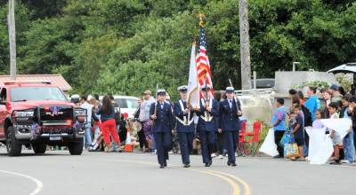 Photos by Lonnie Archibald
The USCG Station Quillayute River Color Guard headed the parade followed by Clallam County Fire Districts.